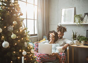 Media Name: its_beginning_to_look_a_lot_like_a_netflix_christmas_special.jpg