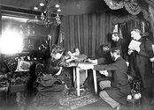 Media Name: seance-table-julie.jpg