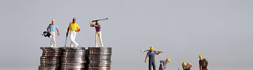 Media Name: exploring_wealth_inequality_.jpg